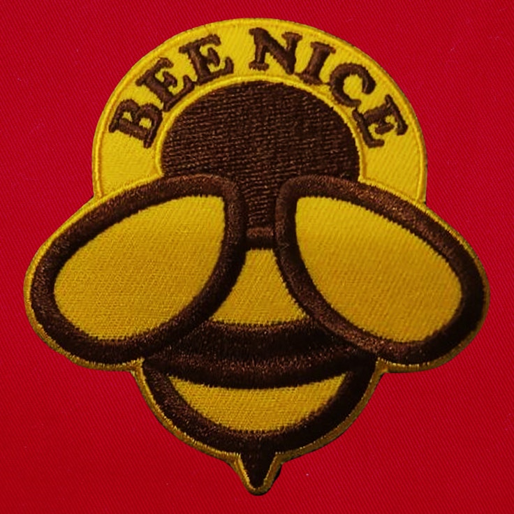 Badge Bee Nice - 124