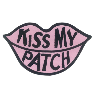 Strykestæsj Vevd Badge Kiss My - 325