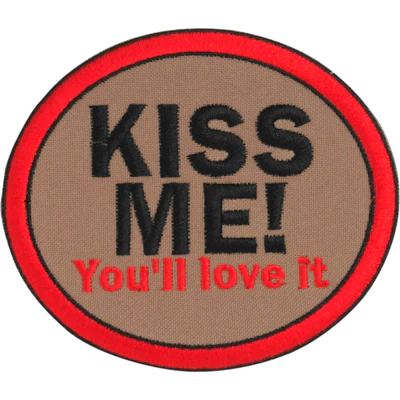 Strykestæsj Badge Kiss Me - 11